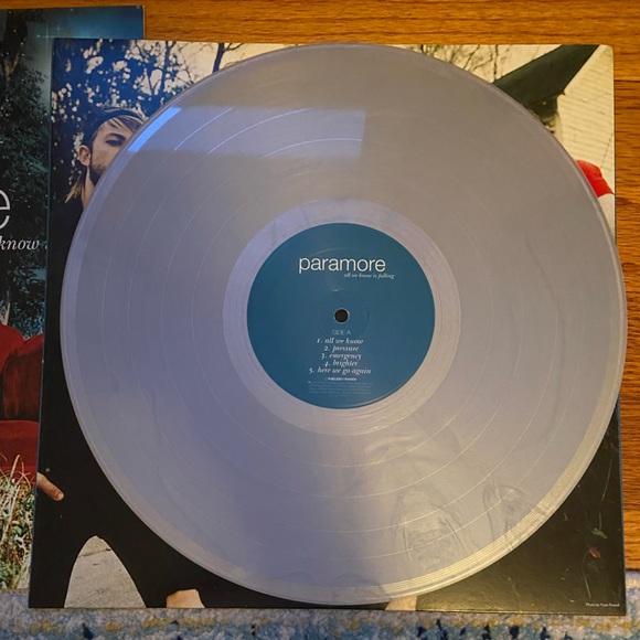 PARAMORE All We Know Is Falling 25th Anniversary Silver Pressing - Picture 6 of 6